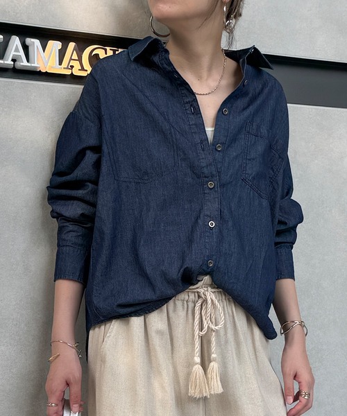 LBC（エルビーシー）の「ライトオンスデニムシャツ（シャツ/ブラウス・レディース・ブルー/ダークネイビー・M）」の3枚目の写真