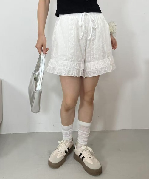 mebole（メボレ）の「コットンレースショートパンツ（その他パンツ・レディース・ホワイト・FREE）」の8枚目の写真