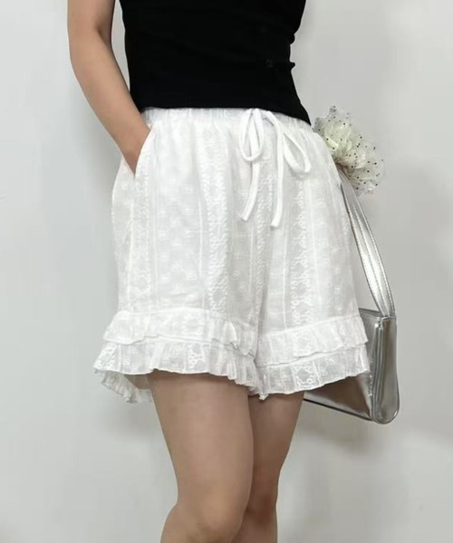 mebole（メボレ）の「コットンレースショートパンツ（その他パンツ・レディース・ホワイト・FREE）」の4枚目の写真
