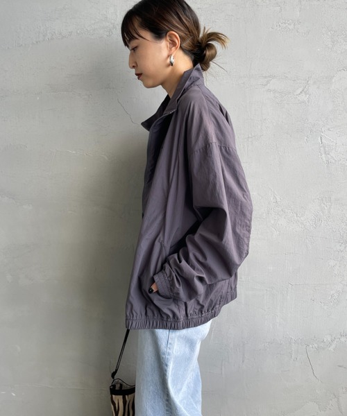 UMBRO（アンブロ）の「[UMBRO/アンブロ] 別注 ナイロントラックブルゾン（ブルゾン・レディース・グレー/ネイビー・XL/L/M/S）」の14枚目の写真