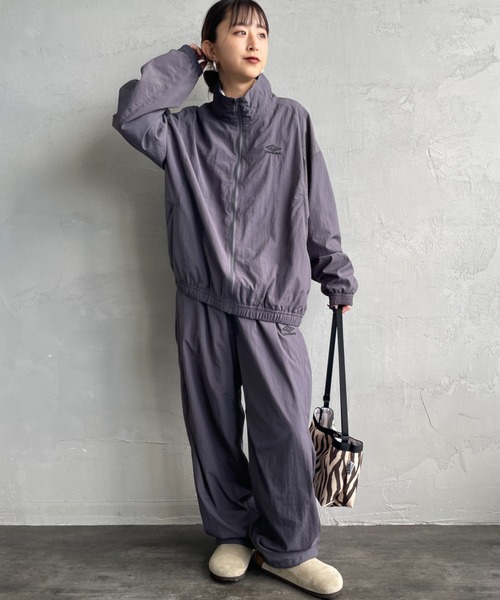 UMBRO（アンブロ）の「[UMBRO/アンブロ] 別注 ナイロントラックブルゾン（ブルゾン・レディース・グレー/ネイビー・XL/L/M/S）」の20枚目の写真