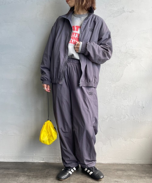 UMBRO（アンブロ）の「[UMBRO/アンブロ] 別注 ナイロントラックブルゾン（ブルゾン・レディース・グレー/ネイビー・XL/L/M/S）」の6枚目の写真