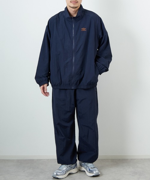 UMBRO（アンブロ）の「[UMBRO/アンブロ] 別注 ナイロントラックブルゾン（ブルゾン・レディース・グレー/ネイビー・XL/L/M/S）」の12枚目の写真