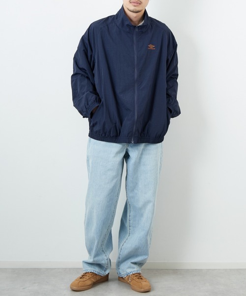 UMBRO（アンブロ）の「[UMBRO/アンブロ] 別注 ナイロントラックブルゾン（ブルゾン・レディース・グレー/ネイビー・XL/L/M/S）」の11枚目の写真