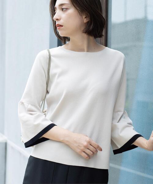 OPAQUE.CLIP(オペークドットクリップ)の「配色フレアスリーブニット【UVケア/洗濯機OK】(ニット/セーター・レディース・ブラック系4/ライトグレー系4/グレー系その他5/ワイン系1・36/38/40/42)」の3枚目の写真