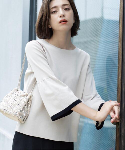 OPAQUE.CLIP(オペークドットクリップ)の「配色フレアスリーブニット【UVケア/洗濯機OK】(ニット/セーター・レディース・ブラック系4/ライトグレー系4/グレー系その他5/ワイン系1・36/38/40/42)」の12枚目の写真