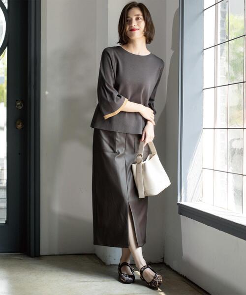 OPAQUE.CLIP(オペークドットクリップ)の「配色フレアスリーブニット【UVケア/洗濯機OK】(ニット/セーター・レディース・ブラック系4/ライトグレー系4/グレー系その他5/ワイン系1・36/38/40/42)」の22枚目の写真