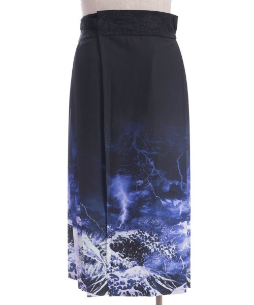 セール】ガシャドクロ柄巻きスカート（スカート）｜REZEN（リゼン）の