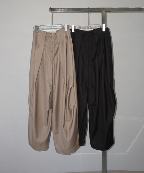プリーツプリーズ　ベルトループパンツ ベルトループ付き撥水加工ストレッチ布帛カーゴ裾ジップパンツ