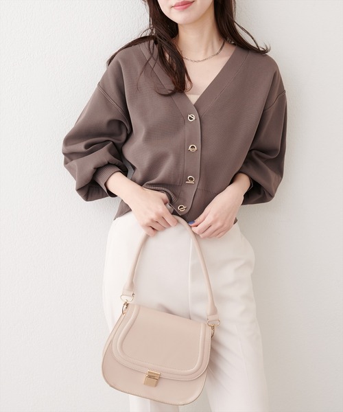 natural couture(ナチュラルクチュール)の「【WEB限定】プチプラハトメバー釦カーデ(カーディガン/ボレロ・レディース・ネイビー/チャコールグレー/ブラック/ライトグレー/アイボリー/グレイッシュベージュ/ピンク系その他/モカ・FREE)」の6枚目の写真