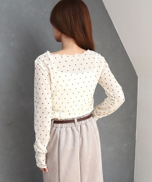CECIL McBEE(セシルマクビー)の「ドット柄パワーネットトップス(Tシャツ/カットソー・レディース・ブラック/ベージュ/アイボリー・LARGE/MEDIUM)」の14枚目の写真