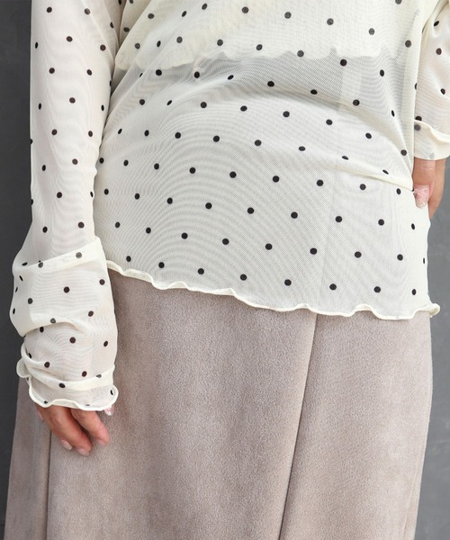 CECIL McBEE(セシルマクビー)の「ドット柄パワーネットトップス(Tシャツ/カットソー・レディース・ブラック/ベージュ/アイボリー・LARGE/MEDIUM)」の17枚目の写真