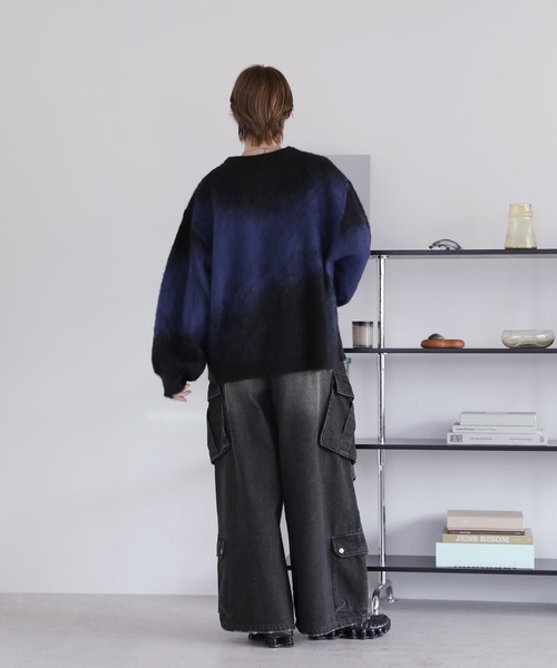 ROCHEM（ローシェン）の「バルーンスリーブアブストラクトグラデーションシャギーニット（ニット/セーター・メンズ・ブラック系2/ワイン/チャコール/ブラック系3/ブラック系1/ブラック系4・S/XS/L/M）」の8枚目の写真