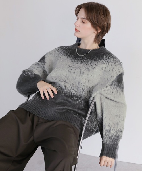 ROCHEM（ローシェン）の「バルーンスリーブアブストラクトグラデーションシャギーニット（ニット/セーター・メンズ・ブラック系2/ワイン/チャコール/ブラック系3/ブラック系1/ブラック系4・S/XS/L/M）」の10枚目の写真