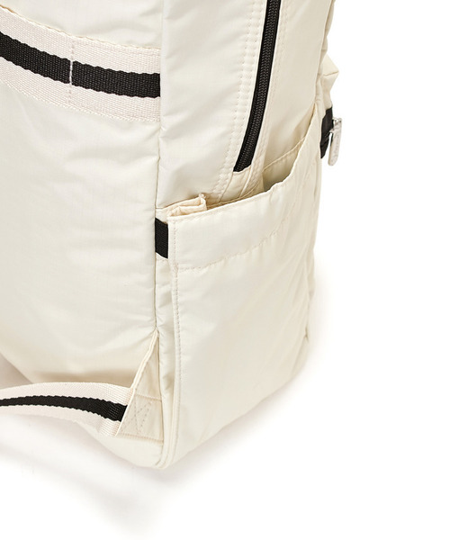 LeSportsac(レスポートサック)の「CLASSIC EVERYDAY BP スペクテイターサンドバー/ブラック(バックパック/リュック・レディース・ホワイト・FREE)」の8枚目の写真