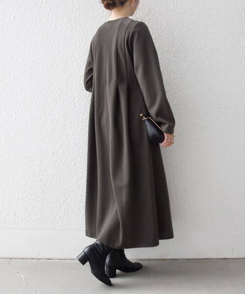 セール】SHIPS any: エア ニードル クルーネック タック フレア