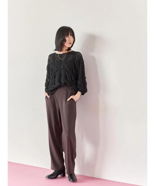 Samansa Mos2 blue(サマンサモスモスブルー)の「【イージーケア】サイドタブストレートパンツ(その他パンツ・レディース・ベージュ/ブラウン/ブラック・F)」の5枚目の写真