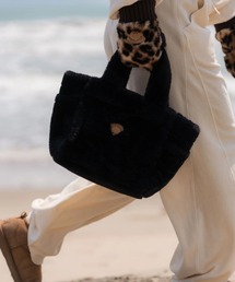 BILLABONG（ビラボン）の「BILLABONG レディース FUR MINI TOTE BAG トートバッグ 【2025年秋冬モデル】 @autumn /ビラボンロゴワンポイントエコファーミニトートバッグ（トートバッグ）」