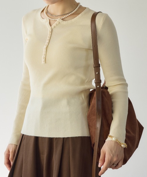 トップス Ren ボタン付きVネックトップス（Tシャツ/カットソー）｜KUREN