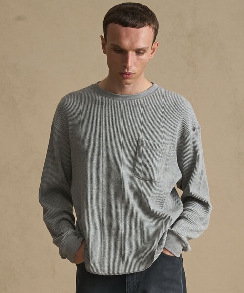 PUBLIC TOKYO(パブリックトウキョウ)の「ラウンドヘムサーマルロンTEE(Tシャツ/カットソー・メンズ・グレイッシュベージュ/グレー/ダークグレー・1/2)」の4枚目の写真