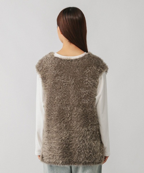 GLOBAL WORK（グローバルワーク）の「シャギーベスト＊長袖セット/581162（ベスト・レディース・チャコールグレー/アイボリー/ダークブラウン・MEDIUM/LARGE）」の5枚目の写真