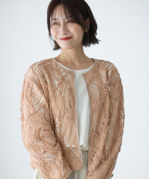 Ehre style(エーレスタイル)の「昼も夜も 日常も特別も 華やかカーデ(カーディガン/ボレロ・レディース・アイボリー/ブラック/ピンクベージュ・FREE)」の7枚目の写真