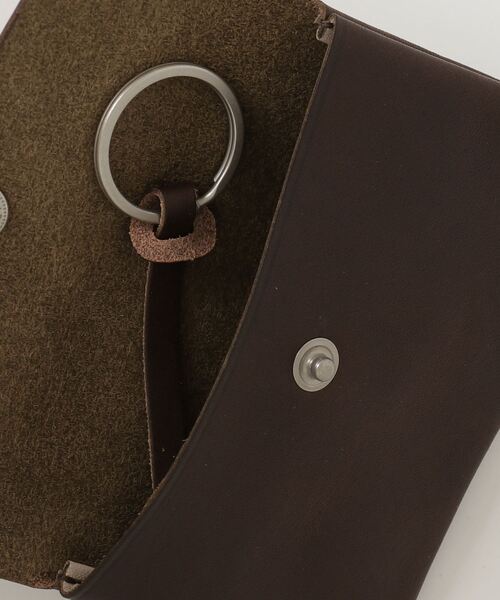 MHL.（エムエイチエル）の「TOUGH LEATHER（コインケース・レディース・オリーブドラブ・FREE）」の4枚目の写真