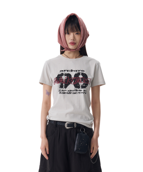 AAKAM（アーカム）の「Painted 98 Half Top (Light Gray)（Tシャツ/カットソー・レディース・その他・2/1）」の2枚目の写真