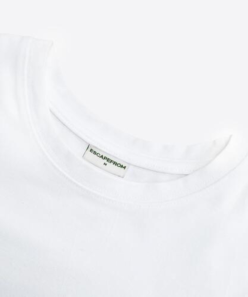 ESCAPEFROM(エスケープフロム)の「Unbothered プリントスリムフィット半袖Tシャツホワイト(Tシャツ/カットソー・レディース・その他・MEDIUM)」の4枚目の写真