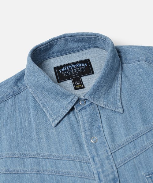 FRIZMWORKS(フリズムワークス)の「WESTERN DENIM SHIRT _ LIGHT BLUE(シャツ/ブラウス・レディース・その他・MEDIUM/LARGE/X-LARGE)」の3枚目の写真