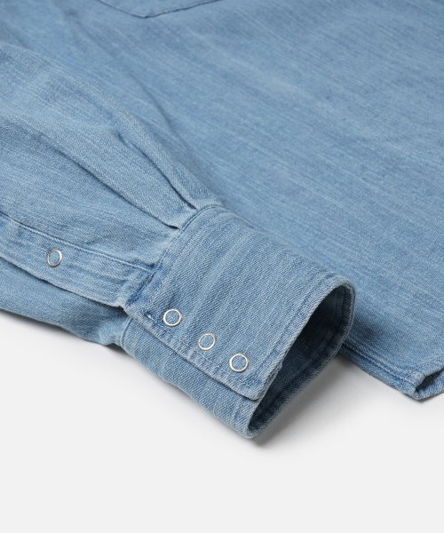 FRIZMWORKS(フリズムワークス)の「WESTERN DENIM SHIRT _ LIGHT BLUE(シャツ/ブラウス・レディース・その他・MEDIUM/LARGE/X-LARGE)」の6枚目の写真