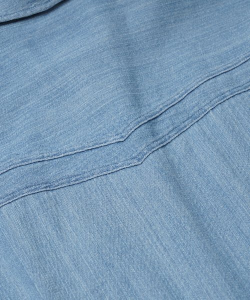 FRIZMWORKS(フリズムワークス)の「WESTERN DENIM SHIRT _ LIGHT BLUE(シャツ/ブラウス・レディース・その他・MEDIUM/LARGE/X-LARGE)」の8枚目の写真