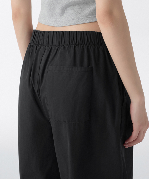 MUSINSA STANDARD WOMAN（ムシンサスタンダードウーマン）の「ウィメンズラップスカートパラシュートパンツ[ブラック]（その他パンツ・レディース・その他・30/24/26/28）」の9枚目の写真