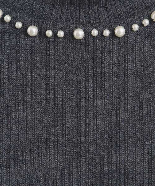 ITS'DEMO（イッツデモ）の「【手洗い可】パール調衿起毛リブプルオーバー（Tシャツ/カットソー・レディース・ナチュラル/チャコールグレー/アイボリー・00）」の7枚目の写真