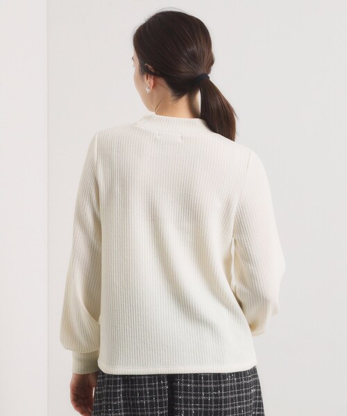 ITS'DEMO（イッツデモ）の「【手洗い可】パール調衿起毛リブプルオーバー（Tシャツ/カットソー・レディース・ナチュラル/チャコールグレー/アイボリー・00）」の18枚目の写真