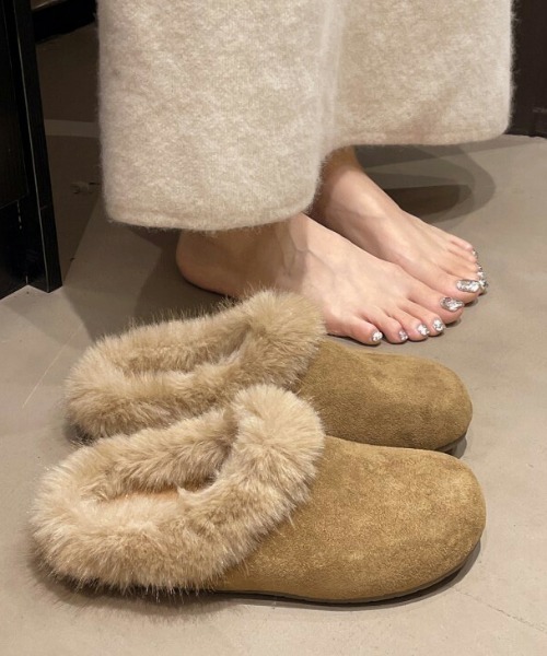 AMELY(エミリー)の「ふわふわファー ムートンルームシューズ(その他シューズ・レディース・キャメル/レオパード/カーキブラウン・40/39/38/37/36/35)」の7枚目の写真