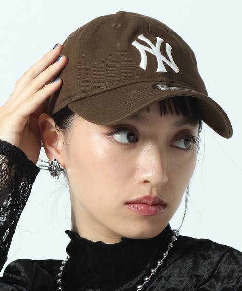 PAGEBOY(ページボーイ)の「【NEW ERA】9TWENTY(キャップ・レディース・レッド/ホワイト/ネイビー/グレー系その他/アイボリー/グリーン/ホワイト系その他2/ダークブラウン/ブラック・MEDIUM)」の7枚目の写真
