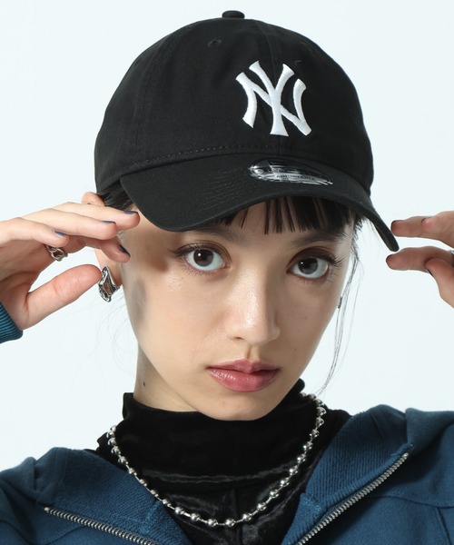 PAGEBOY(ページボーイ)の「【NEW ERA】9TWENTY(キャップ・レディース・レッド/ホワイト/ネイビー/グレー系その他/アイボリー/グリーン/ホワイト系その他2/ダークブラウン/ブラック・MEDIUM)」の5枚目の写真