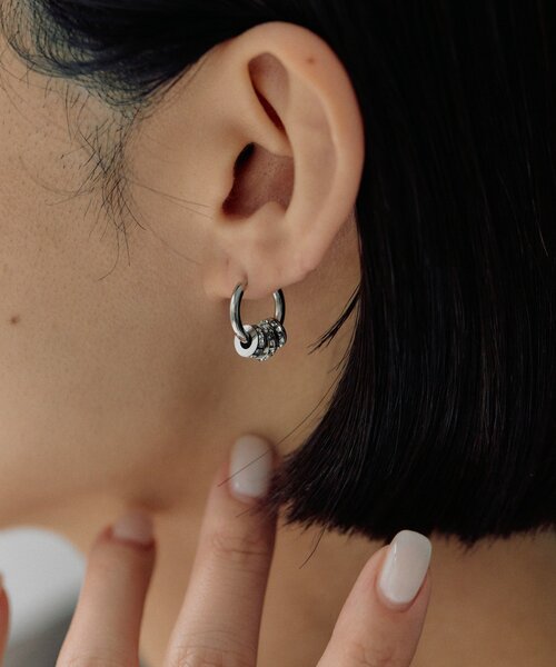 ear PAPILLONNER(イアパピヨネ)の「《金属アレルギー対応/ステンレス》クリスタルロンデルピアス(ピアス(両耳用)・レディース・シルバー/ゴールド・FREE)」の12枚目の写真