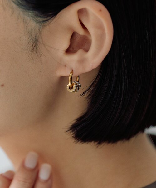 ear PAPILLONNER(イアパピヨネ)の「《金属アレルギー対応/ステンレス》クリスタルロンデルピアス(ピアス(両耳用)・レディース・シルバー/ゴールド・FREE)」の6枚目の写真