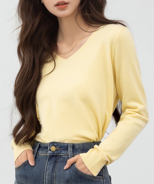 DAY CLOSET（デイ クローゼット）の「何気ない日も、きれいに見せる。長袖Vネックリブニットトップス レディース（ニット/セーター・レディース・ブラック/サンドベージュ/グレー/イエロー/ホワイト/レッド/ブラウン・FREE）」の6枚目の写真