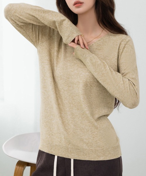 DAY CLOSET（デイ クローゼット）の「何気ない日も、きれいに見せる。長袖Vネックリブニットトップス レディース（ニット/セーター・レディース・ブラック/サンドベージュ/グレー/イエロー/ホワイト/レッド/ブラウン・FREE）」の5枚目の写真