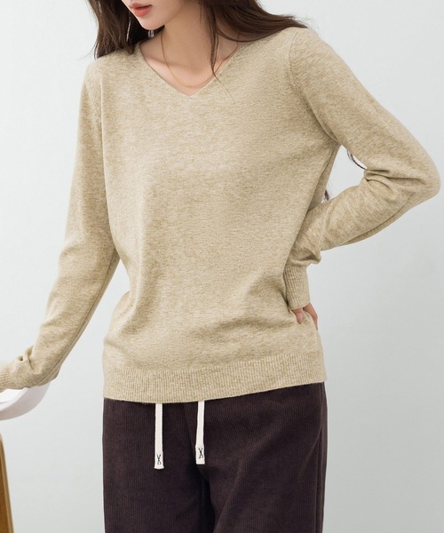 DAY CLOSET（デイ クローゼット）の「何気ない日も、きれいに見せる。長袖Vネックリブニットトップス レディース（ニット/セーター・レディース・ブラック/サンドベージュ/グレー/イエロー/ホワイト/レッド/ブラウン・FREE）」の20枚目の写真