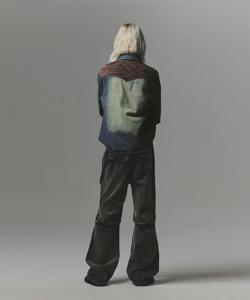 NOT4NERD(ノットフォーナード)の「Paneled Suede Western Denim Shirt - Deep Blue(シャツ/ブラウス・レディース・その他・LARGE/X-LARGE/MEDIUM)」の4枚目の写真