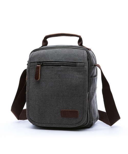 BACKYARD FAMILY(バックヤードファミリー)の「ショルダーバッグ kbag46(ショルダーバッグ・メンズ・カーキ/ブラック/ダークブルー/ブラウン系/グレー/キャメル・FREE)」の1枚目の写真