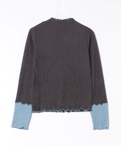 INTERPLANET（インタープラネット）の「フクレジャガード袖配色切替メロートップス（Tシャツ/カットソー・レディース・アイボリー/ブラック/チャコールグレー・FREE）」の4枚目の写真