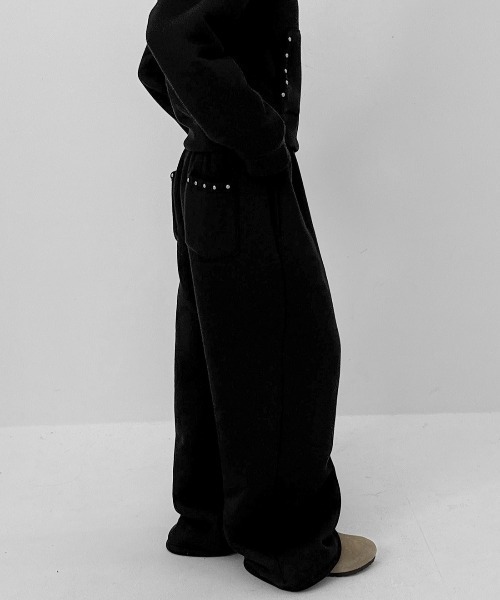 BLACKUP（ブラックアップ）の「[MADE] リベットボアスウェットワイドパンツ（スウェットパンツ・レディース・グレー/ブラック・FREE）」の2枚目の写真