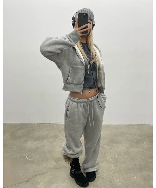 BLACKUP（ブラックアップ）の「[MADE] リベットボアスウェットワイドパンツ（スウェットパンツ・レディース・グレー/ブラック・FREE）」の17枚目の写真
