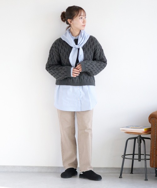 cepo（セポ）の「〈5色展開〉ストレッチクロップドデニムパンツ（デニムパンツ・レディース・ワンウォッシュ/オフホワイト/ブルー系3/ブラウン/ブルー系2・L/M/S）」の11枚目の写真