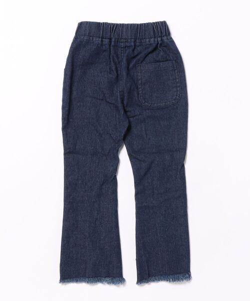 URBAN CHERRY（アーバンチェリー）の「裾フリンジフロントリボンデニム（デニムパンツ・キッズ・ブルー・130cm/110cm/120cm/140cm/150cm）」の3枚目の写真